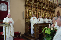 Złoci jubilaci kapłaństwa we włocławskiej katedrze